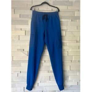 FIGS Men's Cargo Jogger Scrub Pants Style# M22SW2055T. PO# 3043.  size ST